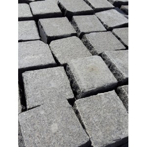 Płytki z palonego granitu Dark 10x10x5 cm, m2
