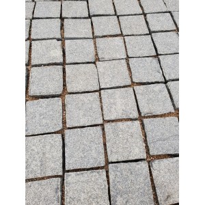 Płytki z palonego granitu Dark (KP) 10x10x5 cm, m2