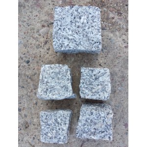 Kostka brukowa granitowa szara ~5x5x5 cm, kg 